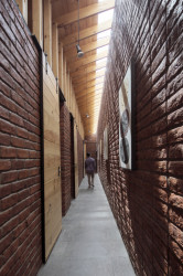 Vzdělávací La Casa que Habita v ekvádorském Babahoyo od Natura Futura Arquitectura