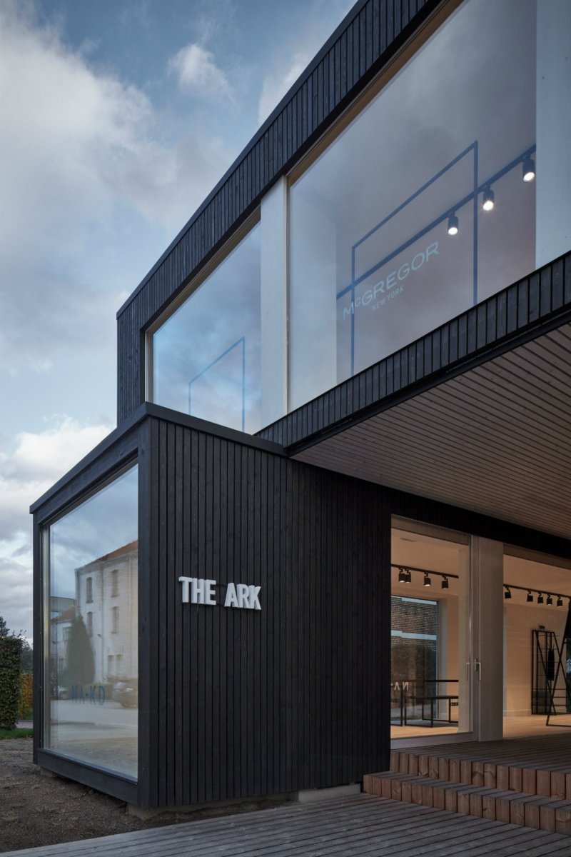 Showroom firmy GAB, Ark-shelter / Martin Mikovčák