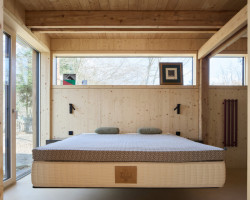 Uvnitř (Dům Medník, päivä architekti)