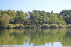 Chata PS ve slovenské obci Plavecký Štvrtok, Hantabal architekti