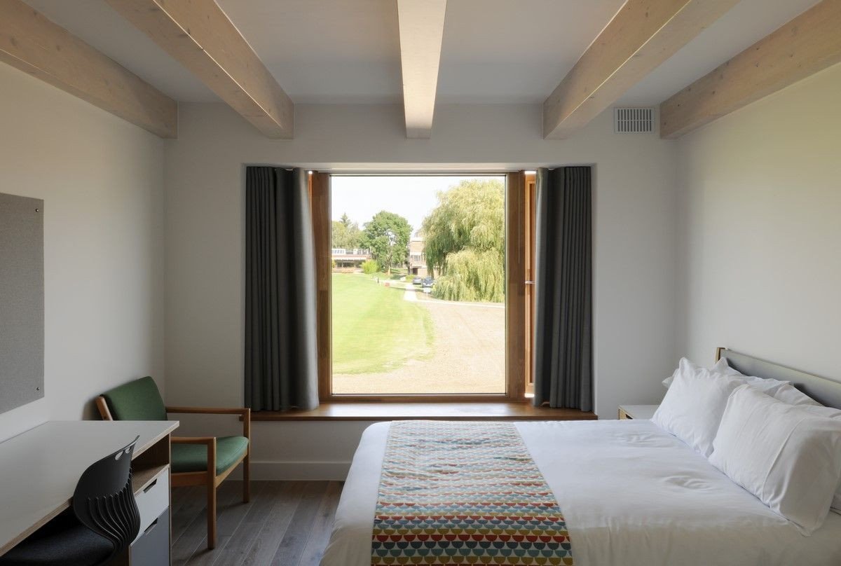 Cowan Court, 6a,