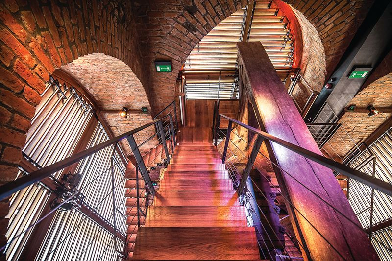 architekti chmelík & partneři, dostavba pokladny a rekonstrukce Bílé věže v Hradci Králové, zvonová stolice, foto