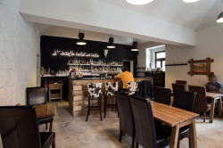 skutek architecture, Stejkárna / holešovickej steakhouse – foto