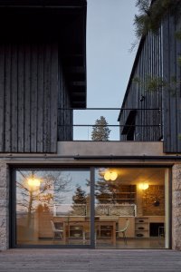 Dům za zdí, Mjölk architekti