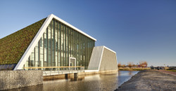 Sportovní hala ETB Sombroek ve městě Edam-Volendam v Nizozemsku od studia Kuiper Steur Architecten