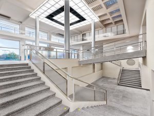 Budova Elektrických podniků v Praze-Holešovicích po rekonstrukci od studia TaK Architects
