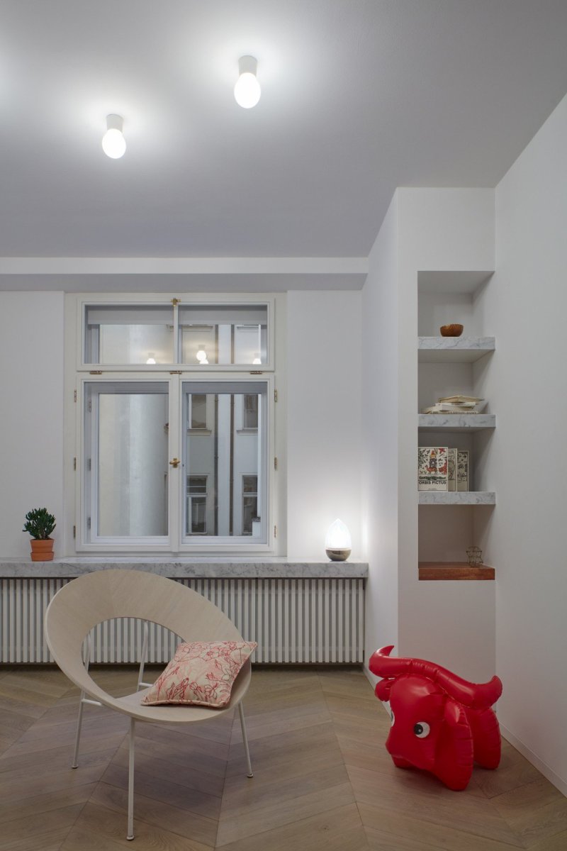 Rekonstrukce bytu na Starém Městě pražském od ateliéru Lenka Míková architekti