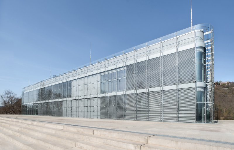 Přestavba menzy Koleje 17. listopadu na Fakultu humanitních studií UK v Praze od Kuba & Pilař architekti