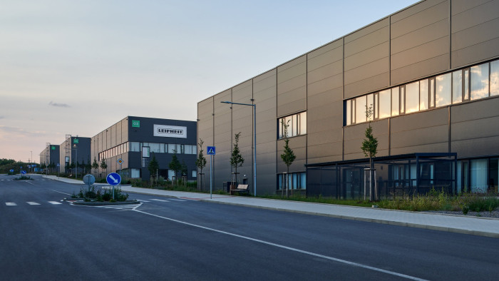 Logport Prague West od Expert Architects