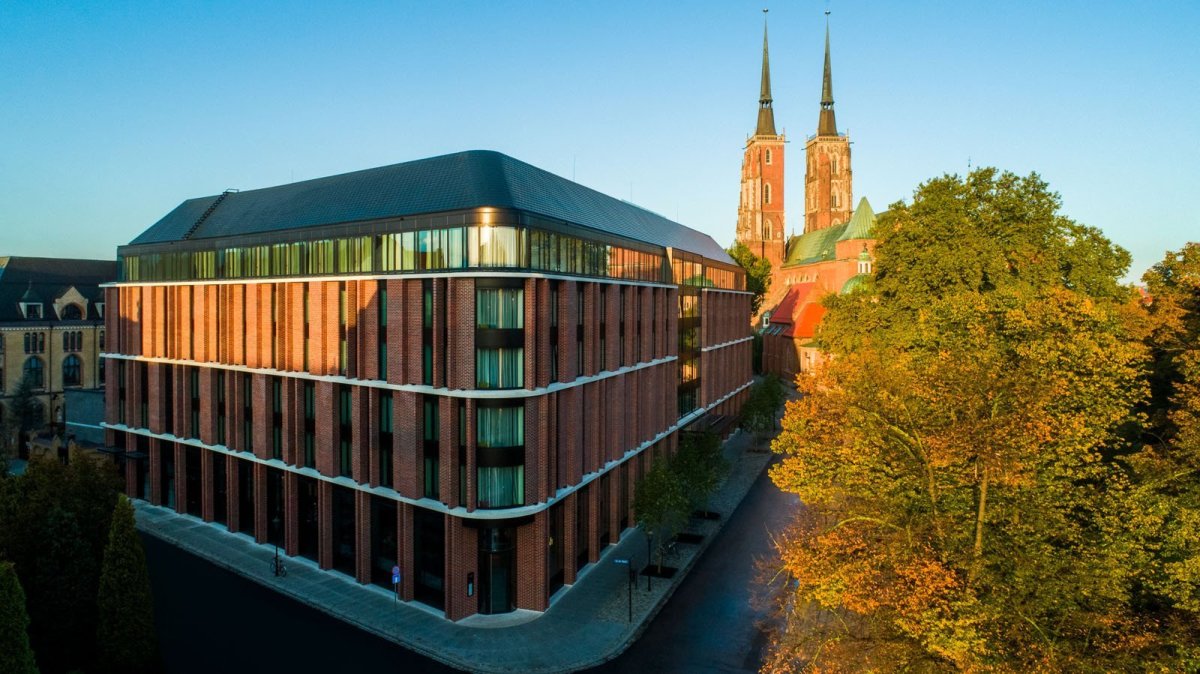 Hotel Bridge, Vratislav, FORUM architekci - foto