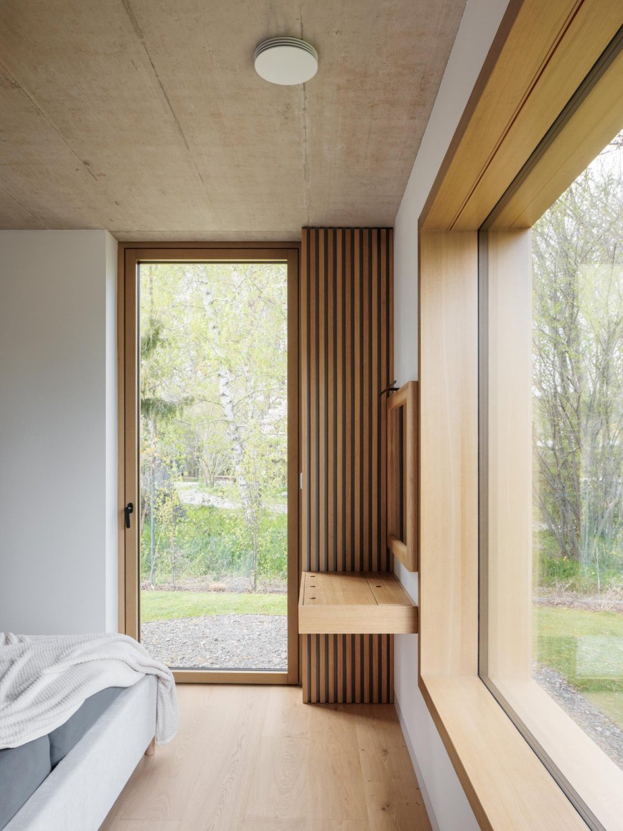 Ložnice rodičů (Dům u vinohradu, ARCHITEKTI mikulaj & mikulajová )