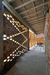 PROKŠ PŘIKRYL ARCHITEKTI, Zázemí biotopu v Honěticích u Kroměříže – foto