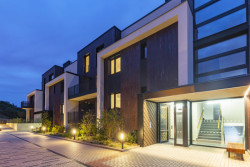 V pražských Řepích vyrostla Rezidence U Boroviček, která nabízí bydlení blízko města i zeleně