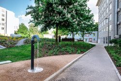 Dále je tu pítko... (ateliér YYYY, park U Uranie)