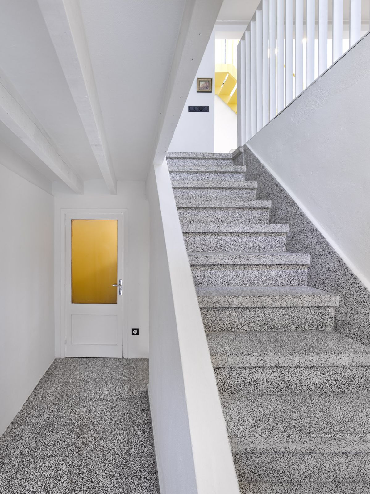 Činžovní dům Carrer Del Sol N° 3, KRESINGS