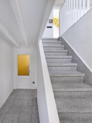 Činžovní dům Carrer Del Sol N° 3, KRESINGS