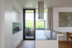 ov-a, Dům u Železného Brodu – foto