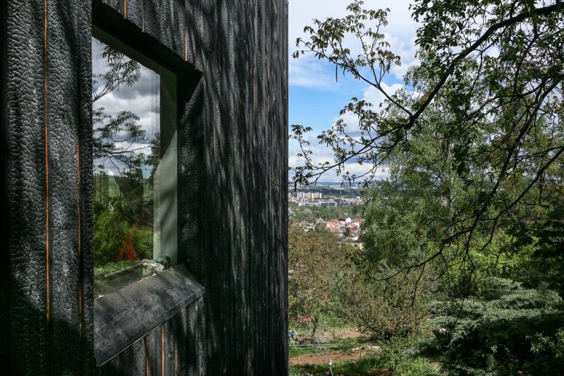 Chata v Jundrově, atelier RCNKSK/ Jan Říčný. Foto: RCNKSK