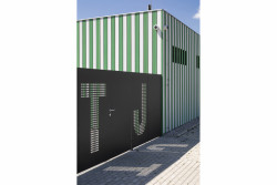 Sportovní areál v Praze-Lysolajích od studia knesl kynčl architekti