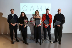 Kdo dostal letos ocenění? Zleva Patrik Michal Berinštern (čestné uznání), Karolína Šimonová (3. místo), Justýna Kaislerová (1. místo), Matěj Hoffman (čestné uznání) a Alexander Arthur Storek (Cena ministerstva průmyslu a obchodu)