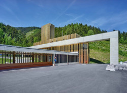 Vjezd do silničního tunelu, Riepl Riepl Architekten