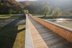 Pešia a cyklistická lávka SK_PL, zerozero