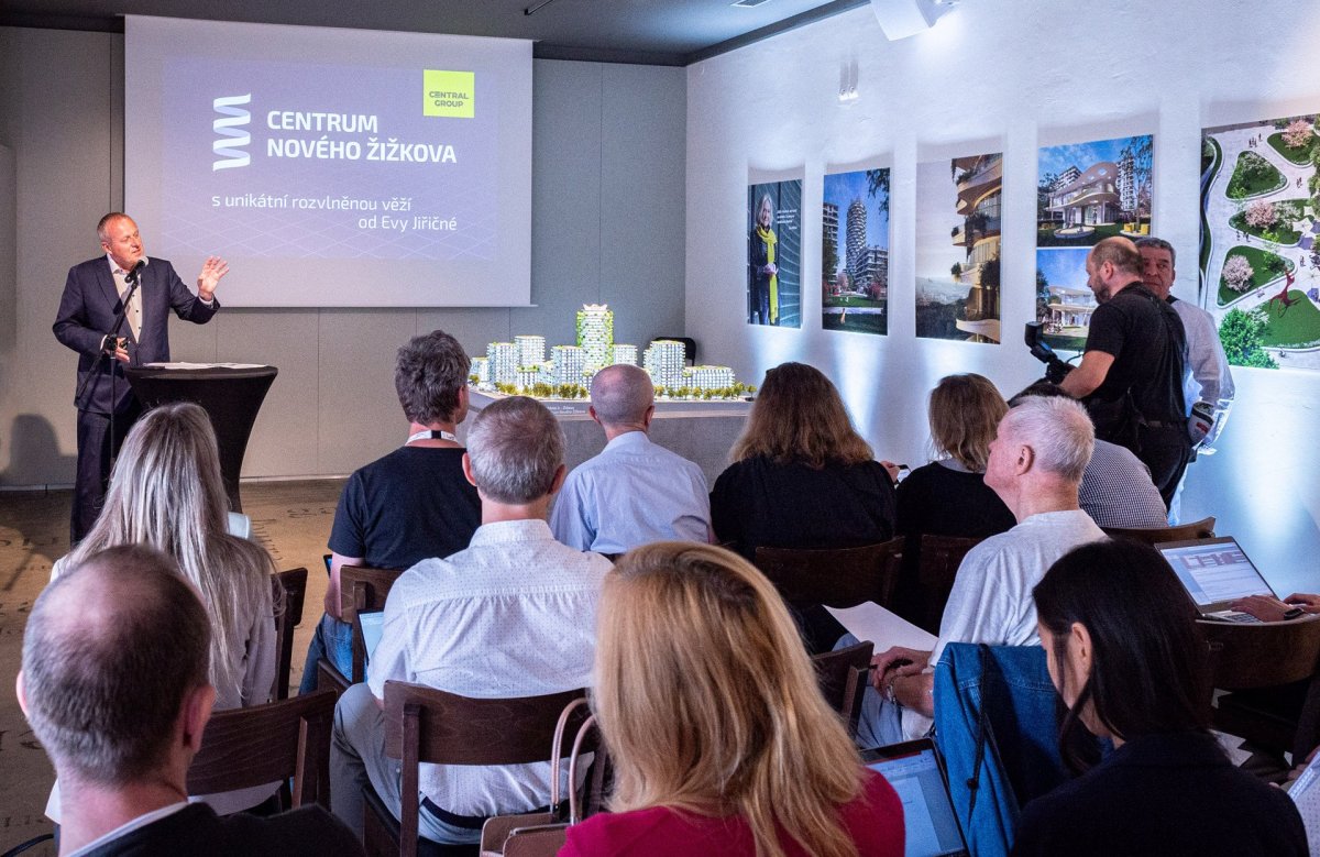 Fotografie z tiskové konference (20. května 2024)