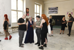 Galerie Prostora zve na výstavu soukromé sbírky Jiřího Petrboka MOJE, MOJE…