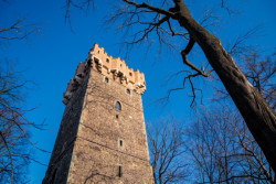 Piastovská věž, žáci Petra Parléře, 14. století