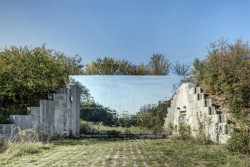 Věčná loviště – krematorium pro zvířata, Martin Chum a Michal Šeba.