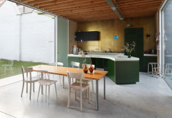 Přestavba industriální budovy na rodinný dům v Gentu, NU architectuuratelier