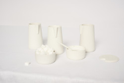 Kolekce porcelánu Unwhite, Lea Mader