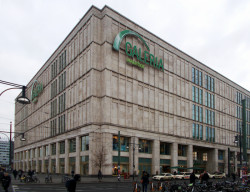 Současný stav po rekonstrukci domu, která proběhla v letech 2004 a 2005.