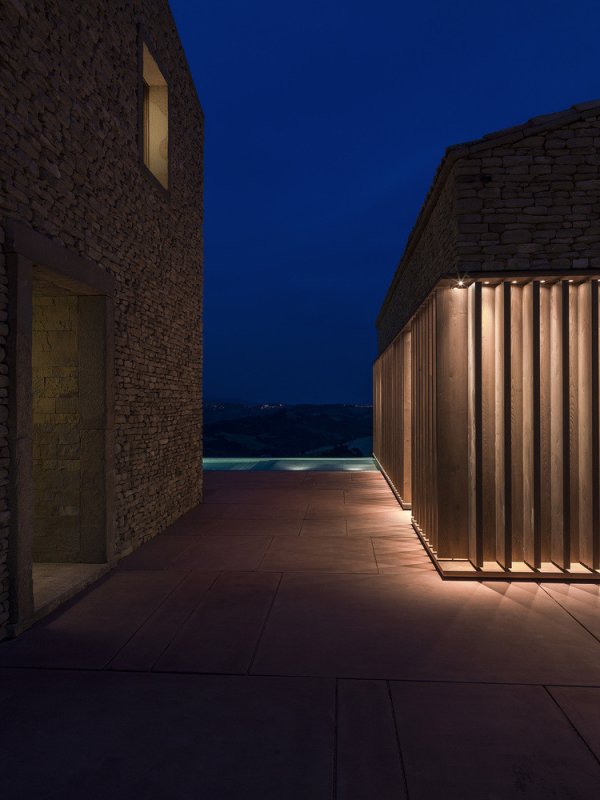 Soukromá rezidence Urbino, GGA architects © Ezio Manciucca