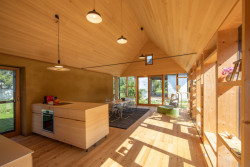 Rekonstrukce historického hliněného domu od Andiho Breusse