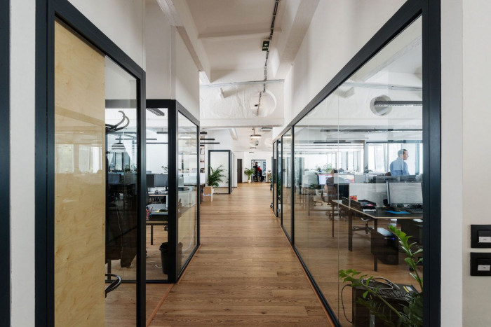 Compass Architekti, Administratívno skladový areál Sliačska – foto