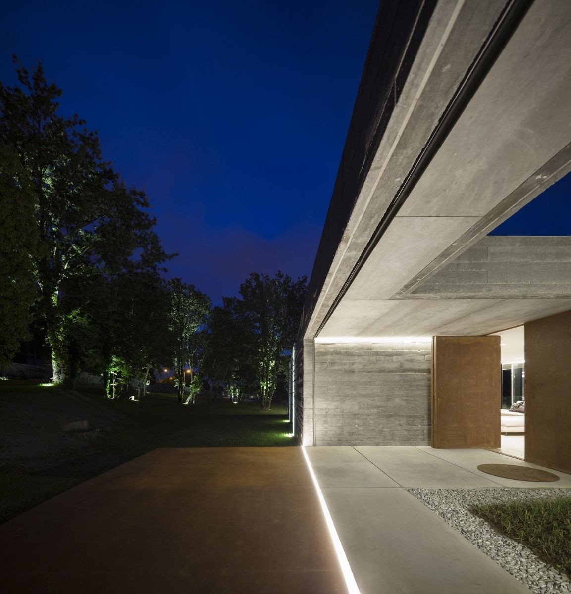 Sambade House, Spaceworkers
