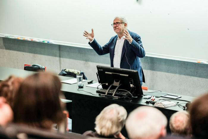 Spolek KRUH pořádá přednášku maďarského architekta a historika architektury Ákose Moravánszkého