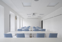 Nově zrekonstruovaný kulturní dům v Ostravě od Platforma architekti