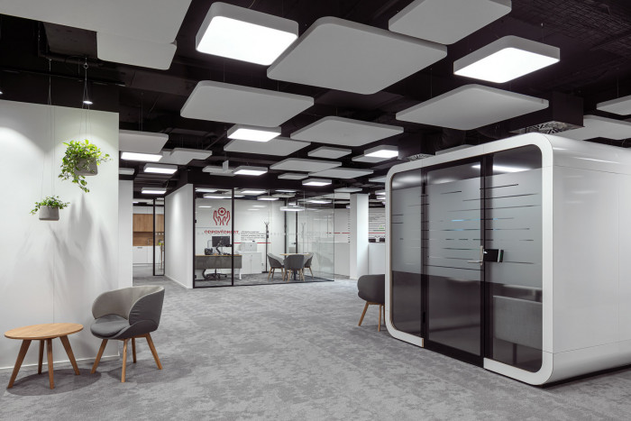 Pobočka Komerční banky v Praze od studia Reaktor