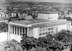 Janáčkovo divadlo, Jan Víšek a Ivan Ruller, 1960-65.