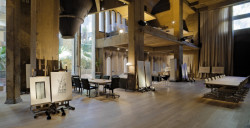 La Catedral – konferenční a výstavní sál, kde je jasně patrné měřítko a původní konstrukce cementárny