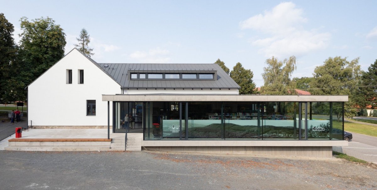 Polyfunkční dům Hruška v Trojanovicích, Kamil Mrva Architects