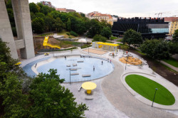 Hlavní architektka ateliéru LOXIA architects navrhla nové sportovní a volnočasové plochy pod pražským Nuselským mostem