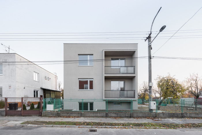 Rekonstrukce rodinného domu v Šaĺe na Slovensku od Bakyta architekti