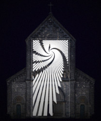 The wind na kostele sv. Cyrila a Metoděje, Weltraum.