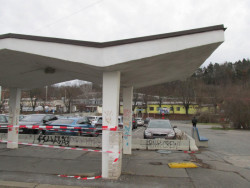 Přístřešky na Nádraží Braník