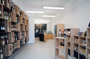 JEČMEN-CAHA architekti, Vinotéka a sýrárna v Blansku - foto