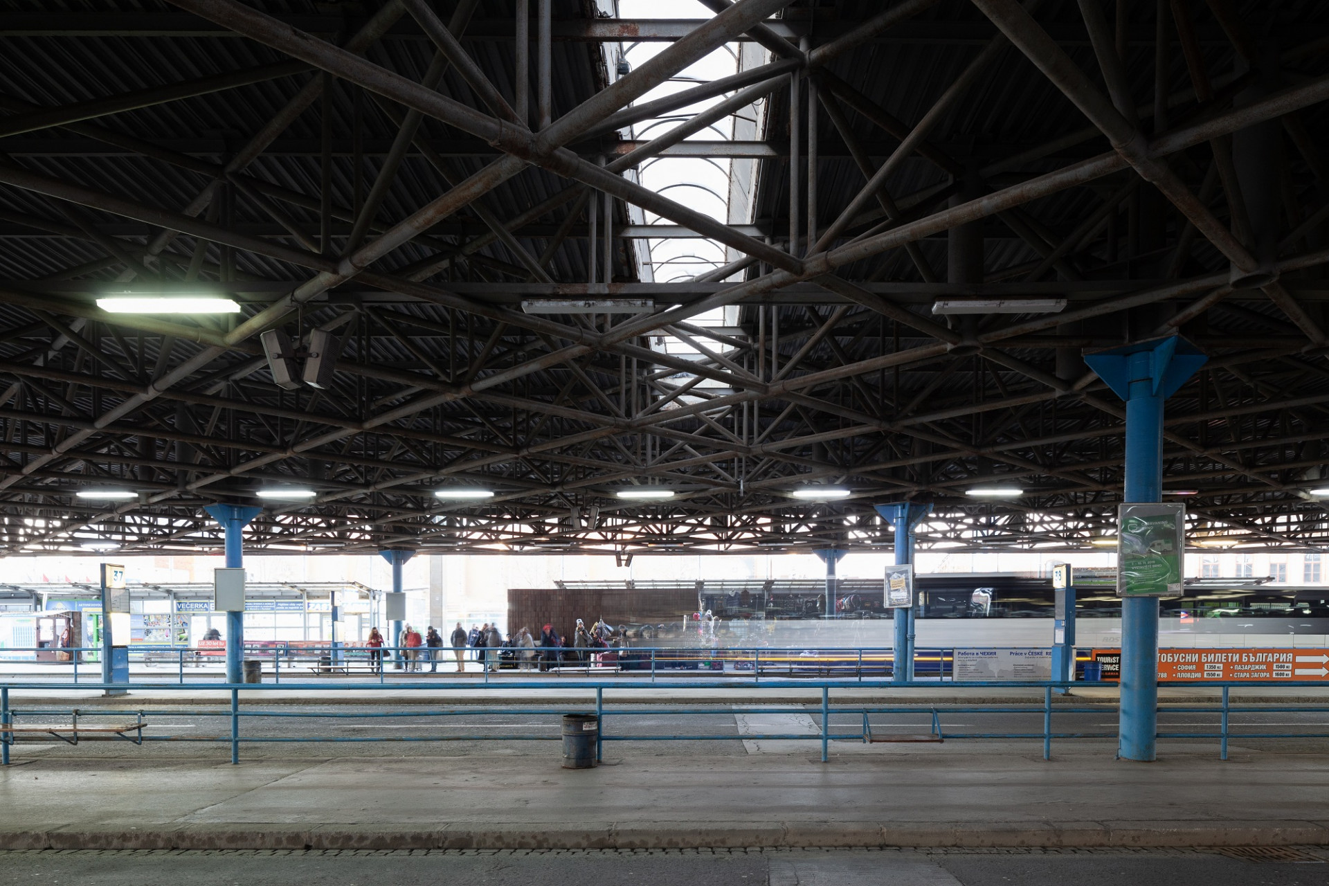 Stav Ústředního autobusového nádraží Zvonařka před rekonstrukcí od studia Chybik + Kristof