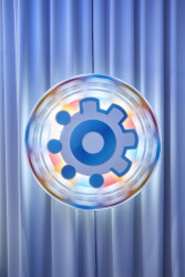 Kolo štestí (Provozovna v pasáži Černá růže, RDTH architekti)